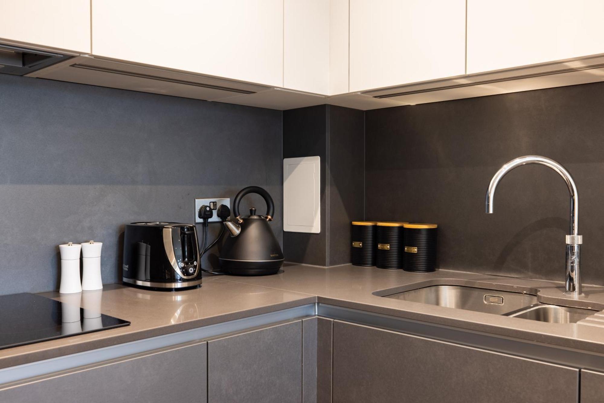 The Acton Luxury Apartment London Ngoại thất bức ảnh